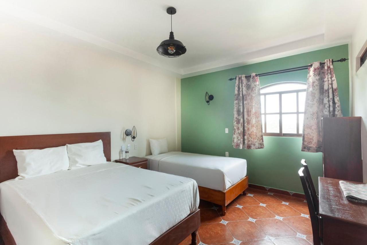 Capital O Casa Real Hotel Huauchinango Buitenkant foto