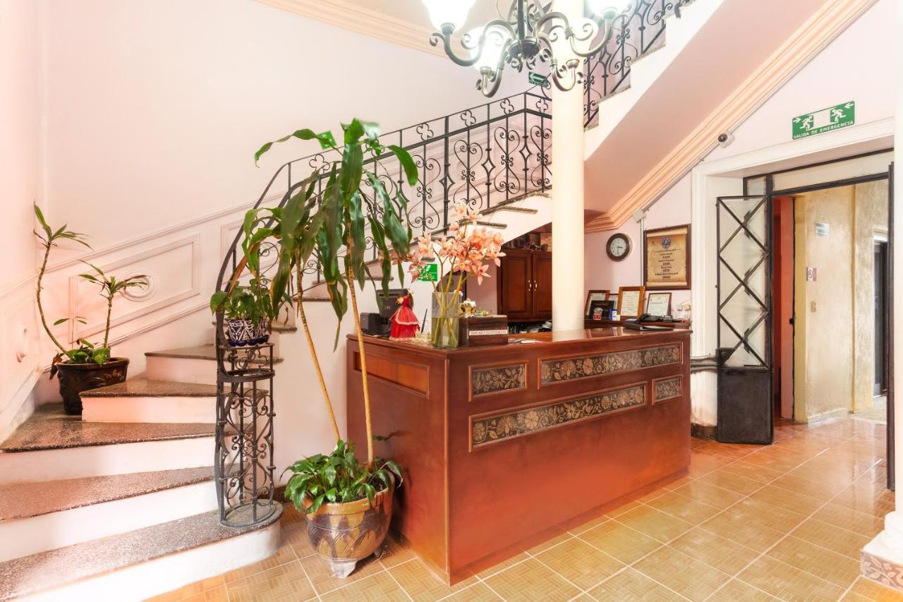 Capital O Casa Real Hotel Huauchinango Buitenkant foto