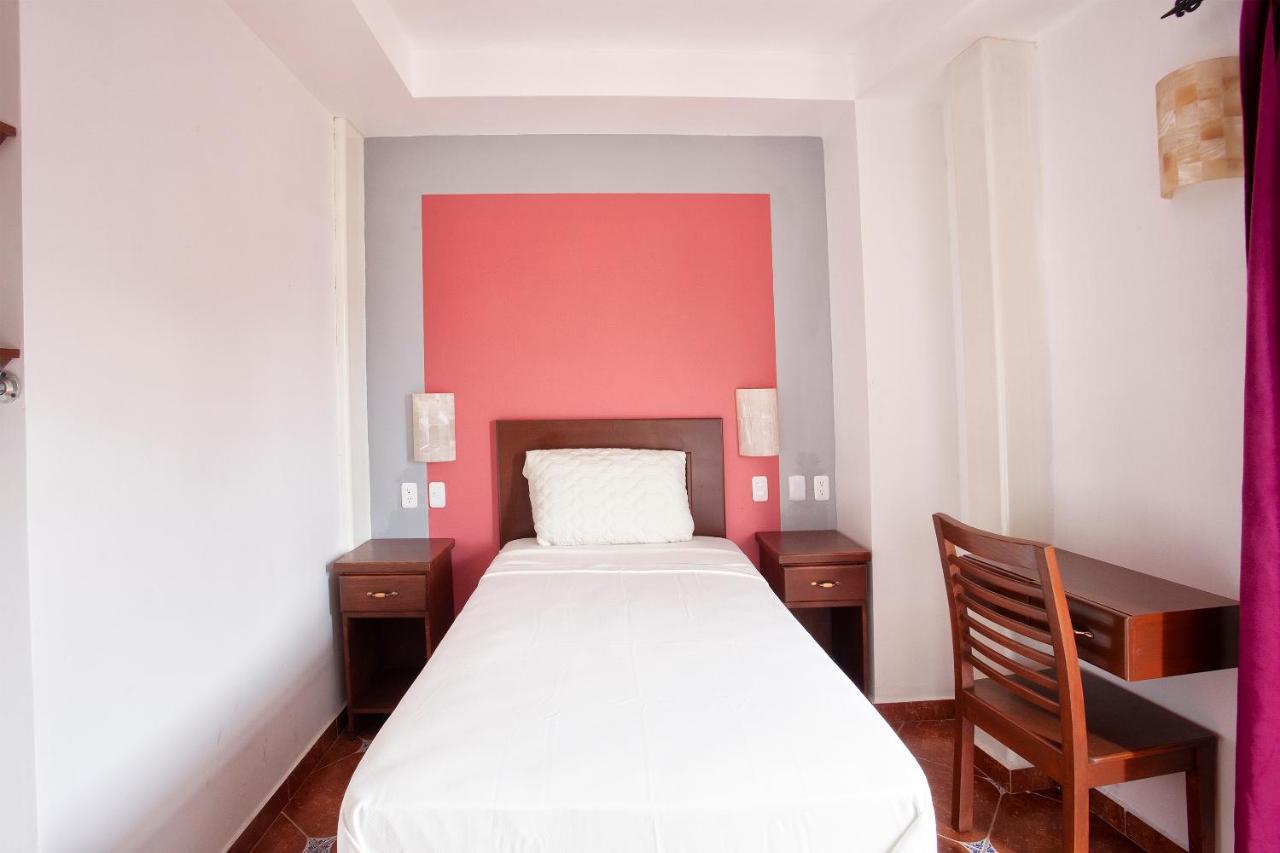 Capital O Casa Real Hotel Huauchinango Buitenkant foto